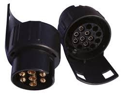 Adaptateur Compact 7 Broches Mâle / 13 Broches Femelle Trigano 683262AB
