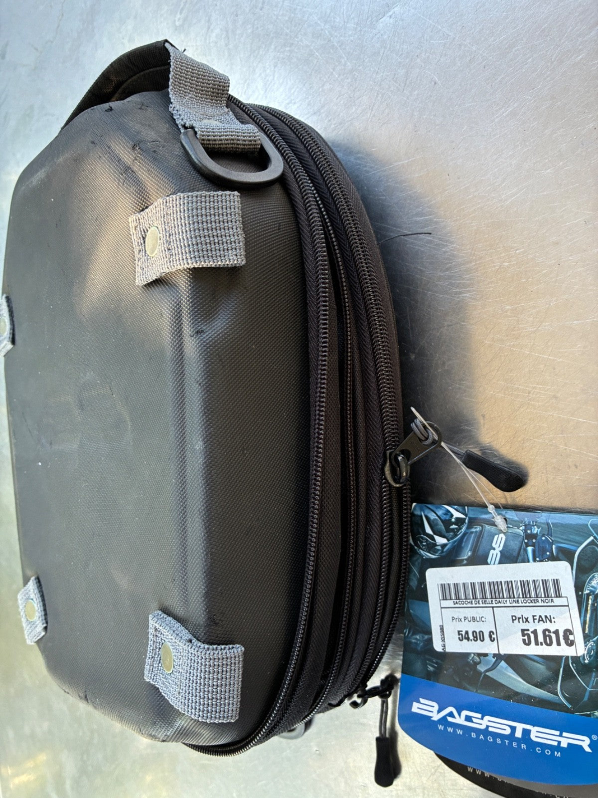 Sacoche de selle moto Bagster LOCKER – 3.5 à 8.5 L – Universelle – Noire