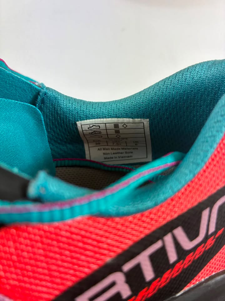 Chaussures de trail La Sportiva Prodigio Woman 39 Rose