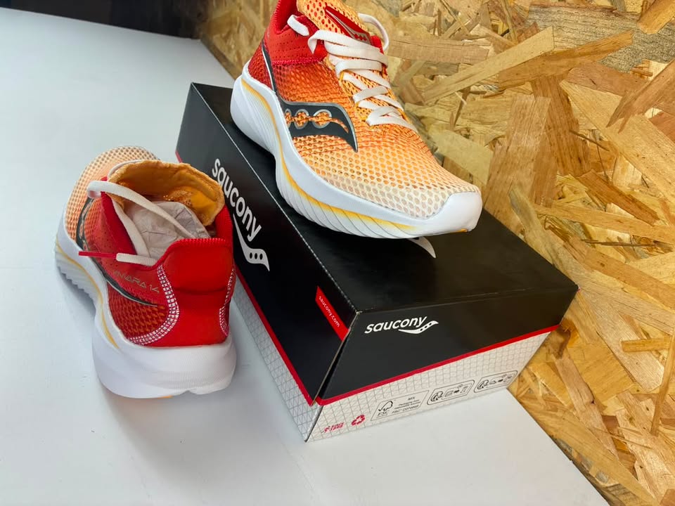 Chaussures running Saucony Kinvara 14 Femme 38,5 White/Flax