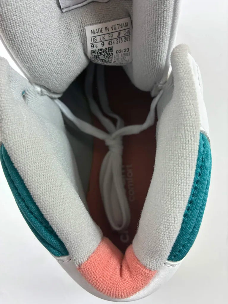 Chaussures Basketball Adidas Midcity Mid Homme – 43 1/3