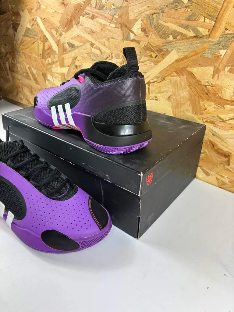 Baskets Adidas D.O.N. Issue 5 – Chaussures Basketball Homme – 44 2/3