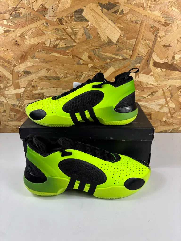 Baskets Adidas D.O.N. Issue 5 – Chaussures Basketball Homme – 46