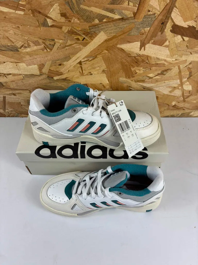 Chaussures Basketball Adidas Midcity Low Homme – 40