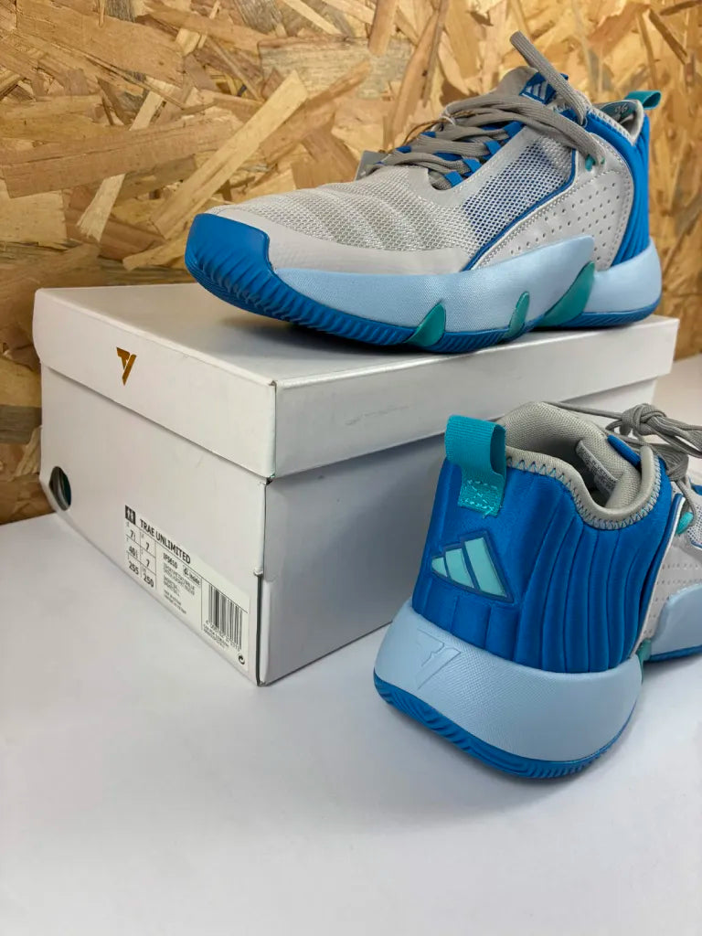 Chaussures Basketball Adidas Trae Unlimited Homme – 40 2/3 – IF5610