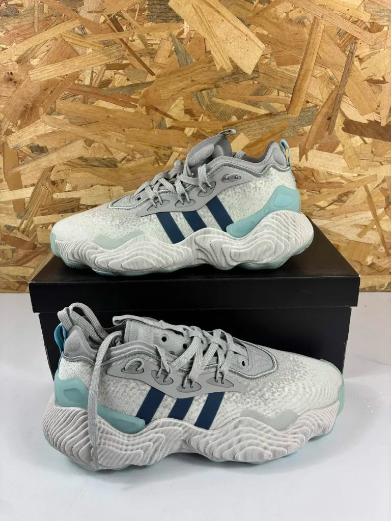Chaussures Basketball Adidas Trae Young 3 – 41 1/3 – IE2708