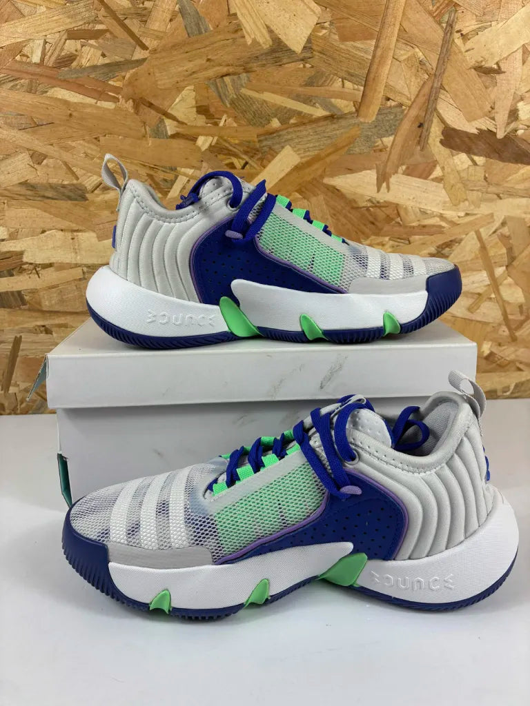 Chaussures Basketball Adidas Trae Unlimited J Enfant – 36 – HQ3459