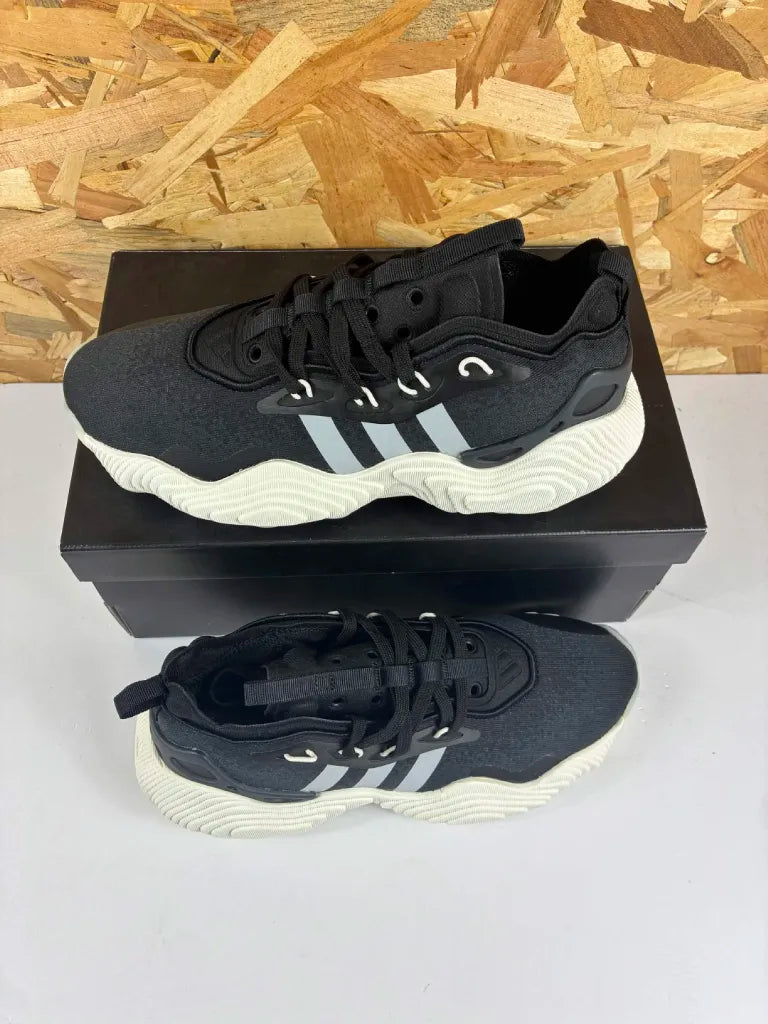 Chaussures Basketball Adidas Trae Young 3 Femme – 39 1/3 – IE9362