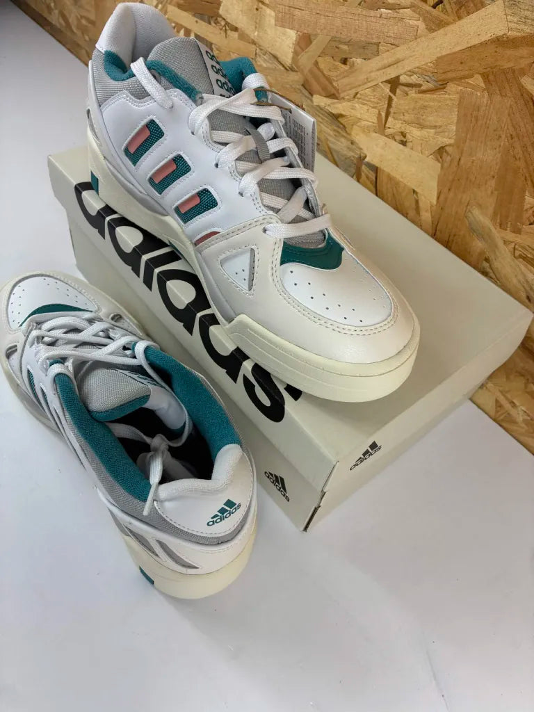 Chaussures Basketball Adidas Midcity Low Homme – 42 – ID5403
