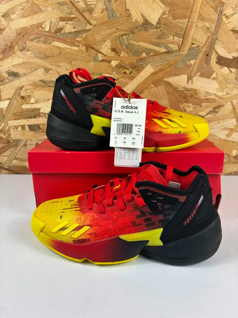 Chaussures Basketball Adidas D.O.N. Issue 4 Enfant – 38 2/3 – HR1786