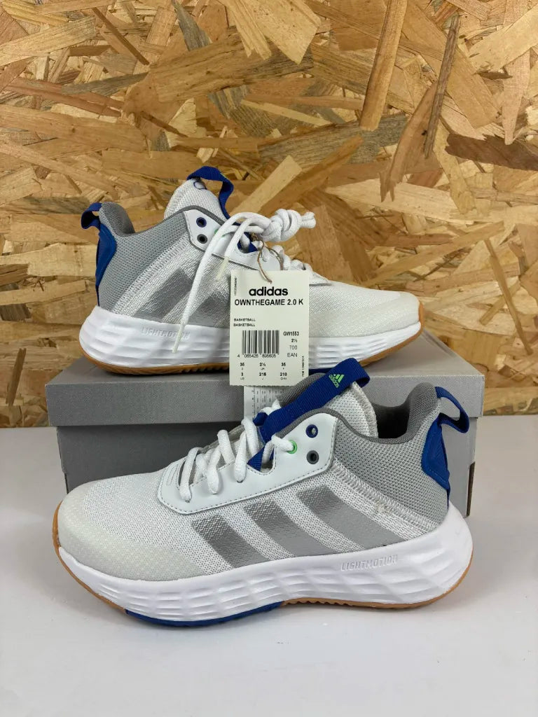Chaussures Basketball Adidas OwnTheGame 2.0 Enfant – 35 – GW1553