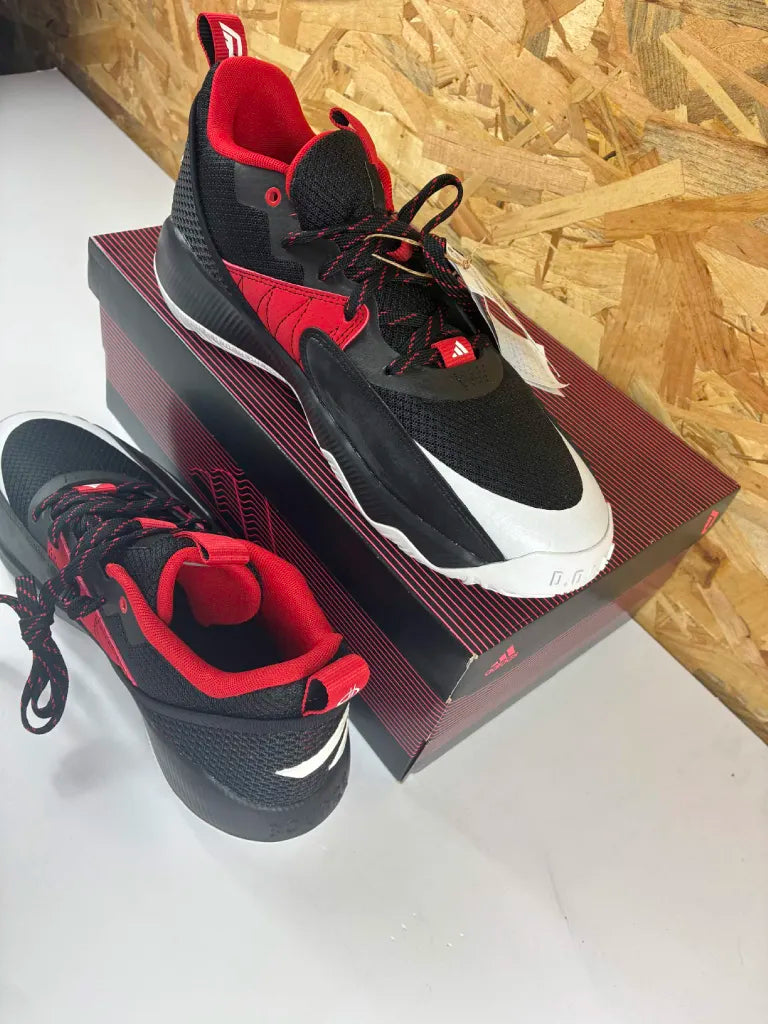 Chaussures Basketball Adidas Dame Certified Homme – 45 1/3 – HR0728