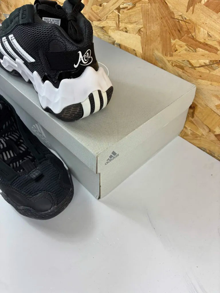 Adidas Exhibit B WMNS Candace PE Femme 39 1/3 – Chaussures de Basketball GZ2349