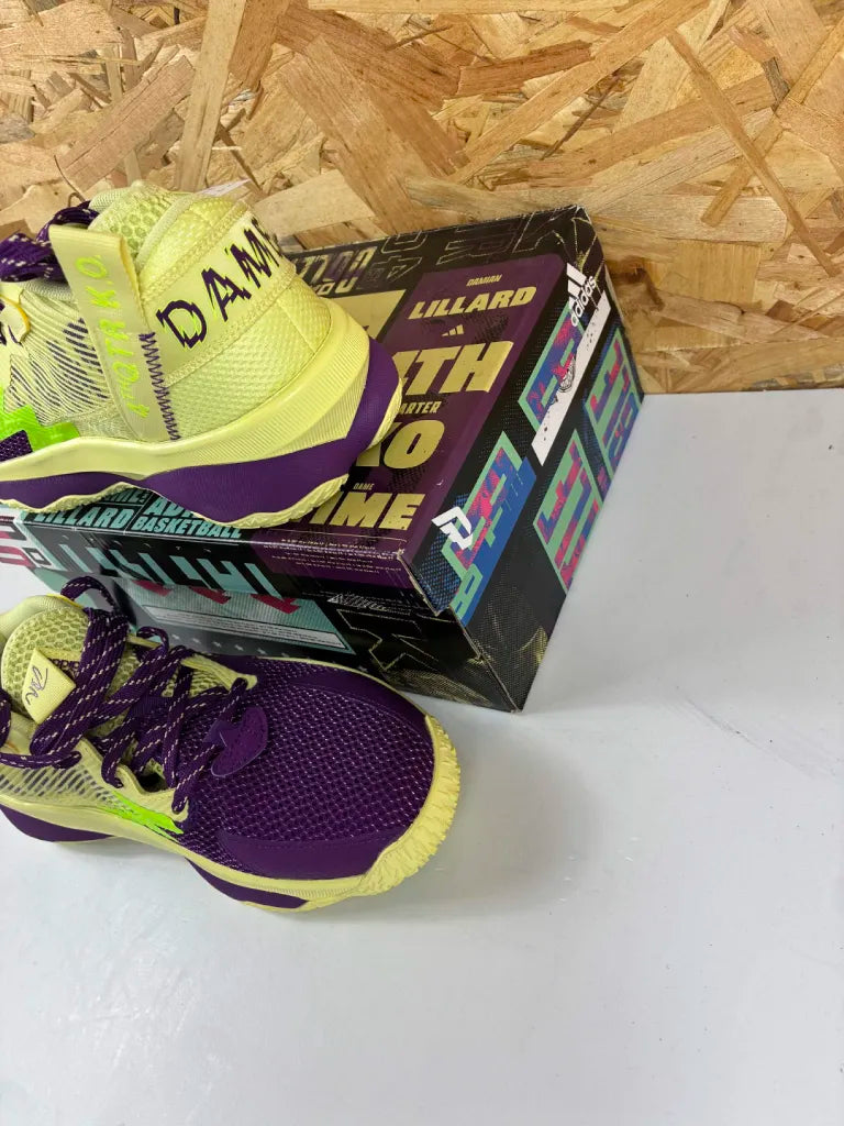Adidas Dame 8 J Enfant 38 2/3 – Chaussures de Basketball GY2906