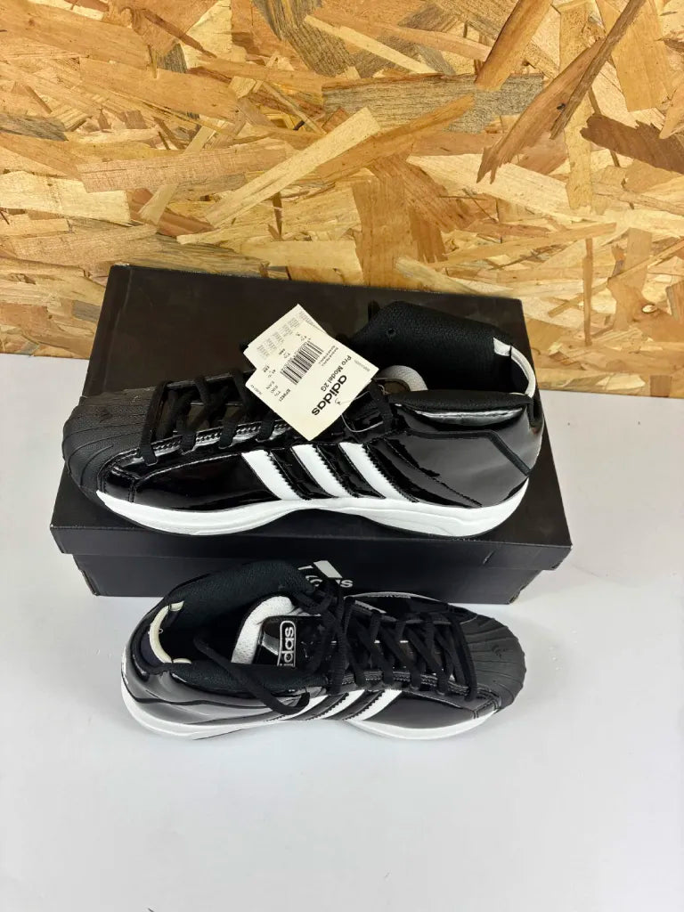 Adidas Pro Model 2G Homme 41 1/3 – Chaussures de Basketball EF9821