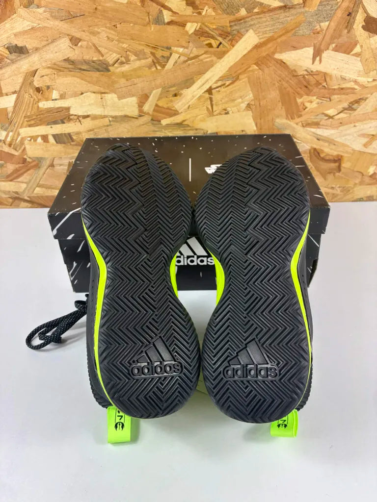 Adidas Dame 5 J Star Wars Enfant 38 – Chaussures de Basketball EH2470
