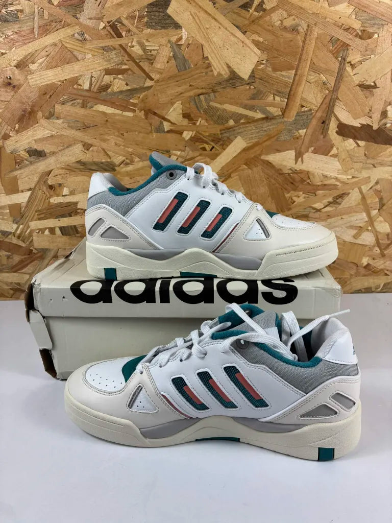 Adidas Midcity Low 43 1/3 – Chaussures Basketball ID5403