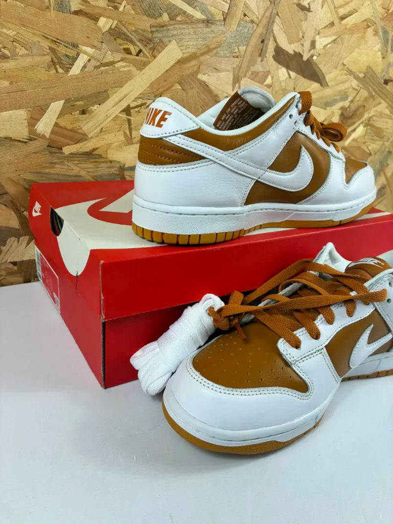 Baskets Nike Dunk Low QS FQ6965-700 – 40 EU