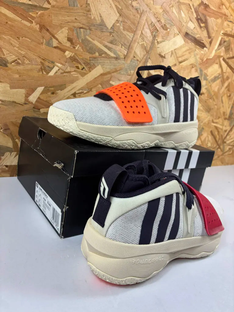 Chaussures de Basketball Homme Adidas Dame 8 EXTPLY IF1507 – 42 EU