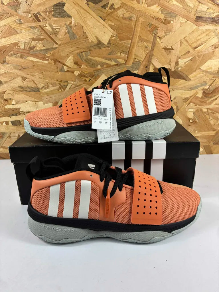 Chaussures de Basketball Homme Adidas Dame 8 EXTPLY IF1515 – 46 2/3 EU