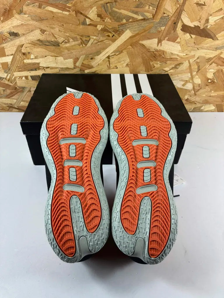 Chaussures de Basketball Homme Adidas Dame 8 EXTPLY IF1515 – 46 2/3 EU