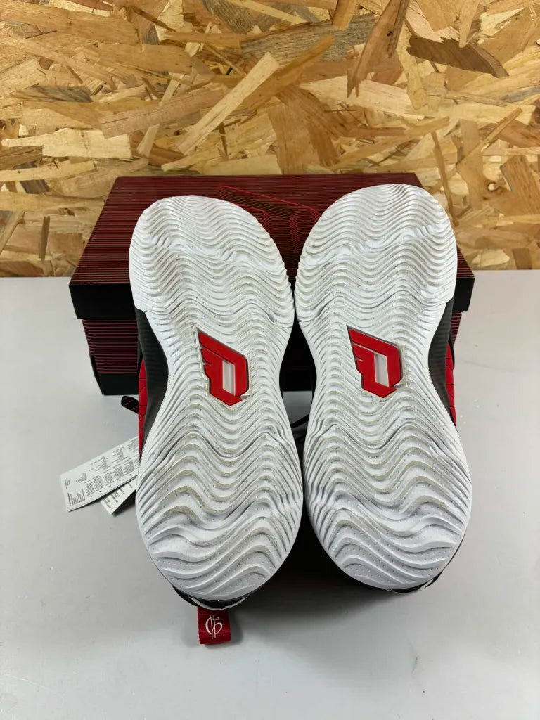 Chaussures de Basketball Homme Adidas Dame Certified HR0728 – 47 1/3
