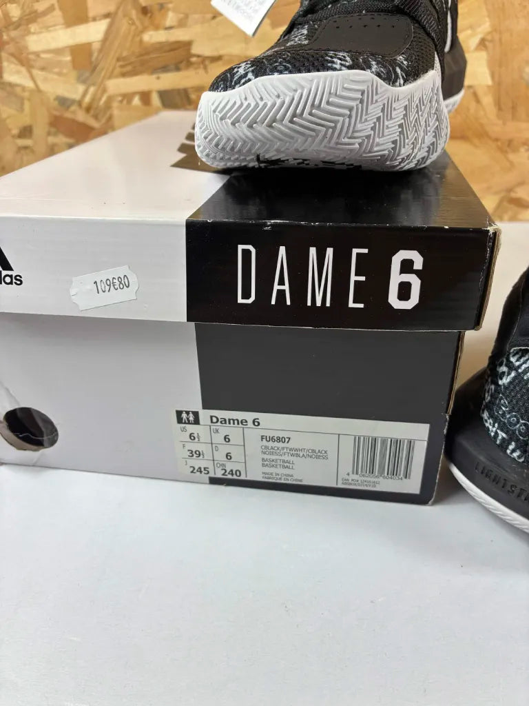 Adidas Dame 6 Femme Noir Blanc – 39 1/3 – FU6807