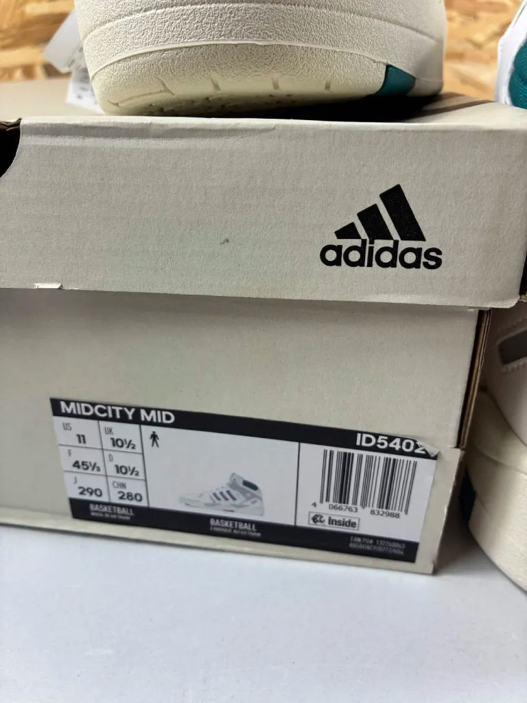 Chaussures de Basketball Adidas Midcity Mid Homme 45 1/3 – ID5402