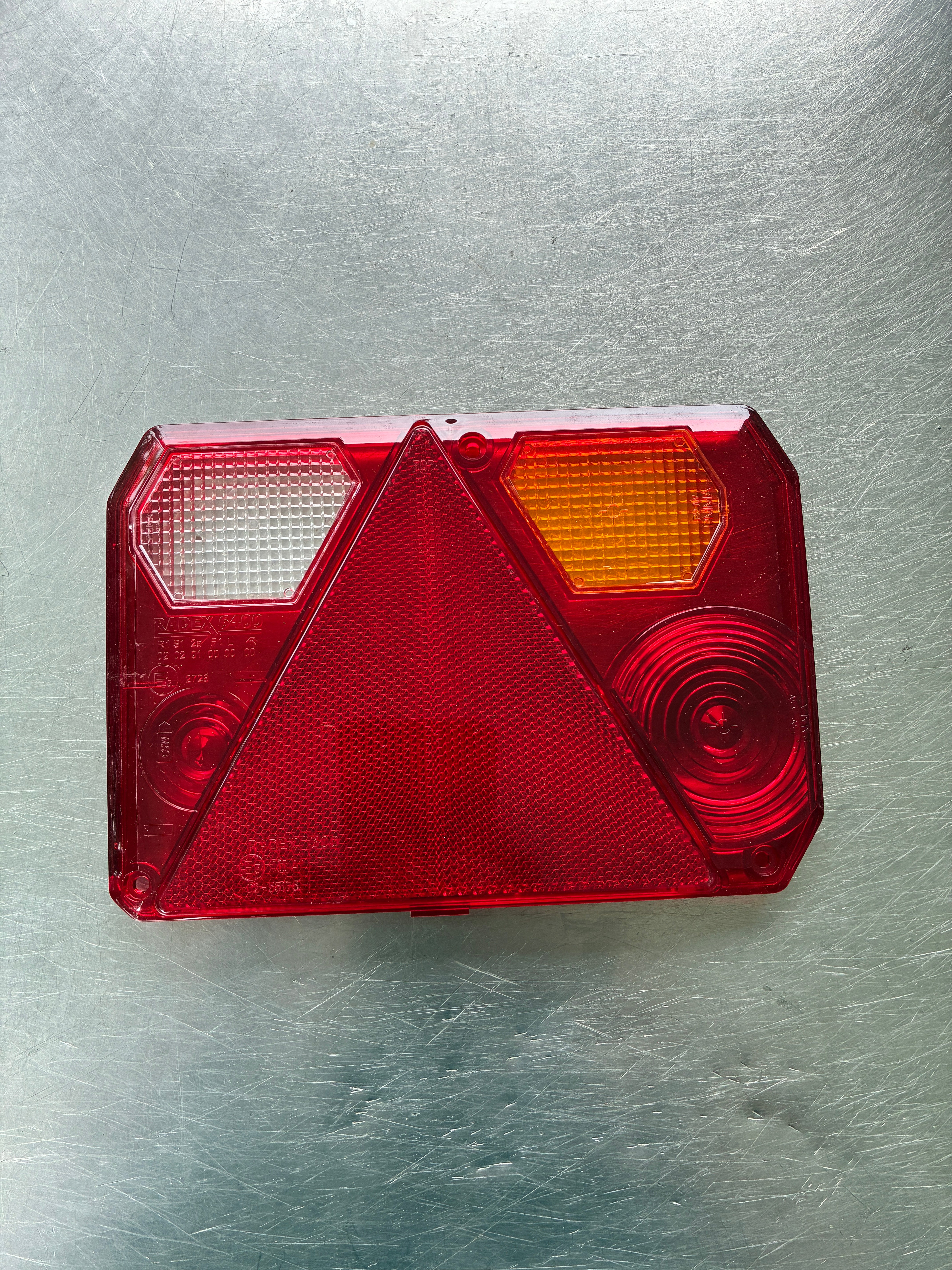 Cabochon feu remorque RADEX 6400 droit – Réf. 5141/5163 – Neuf