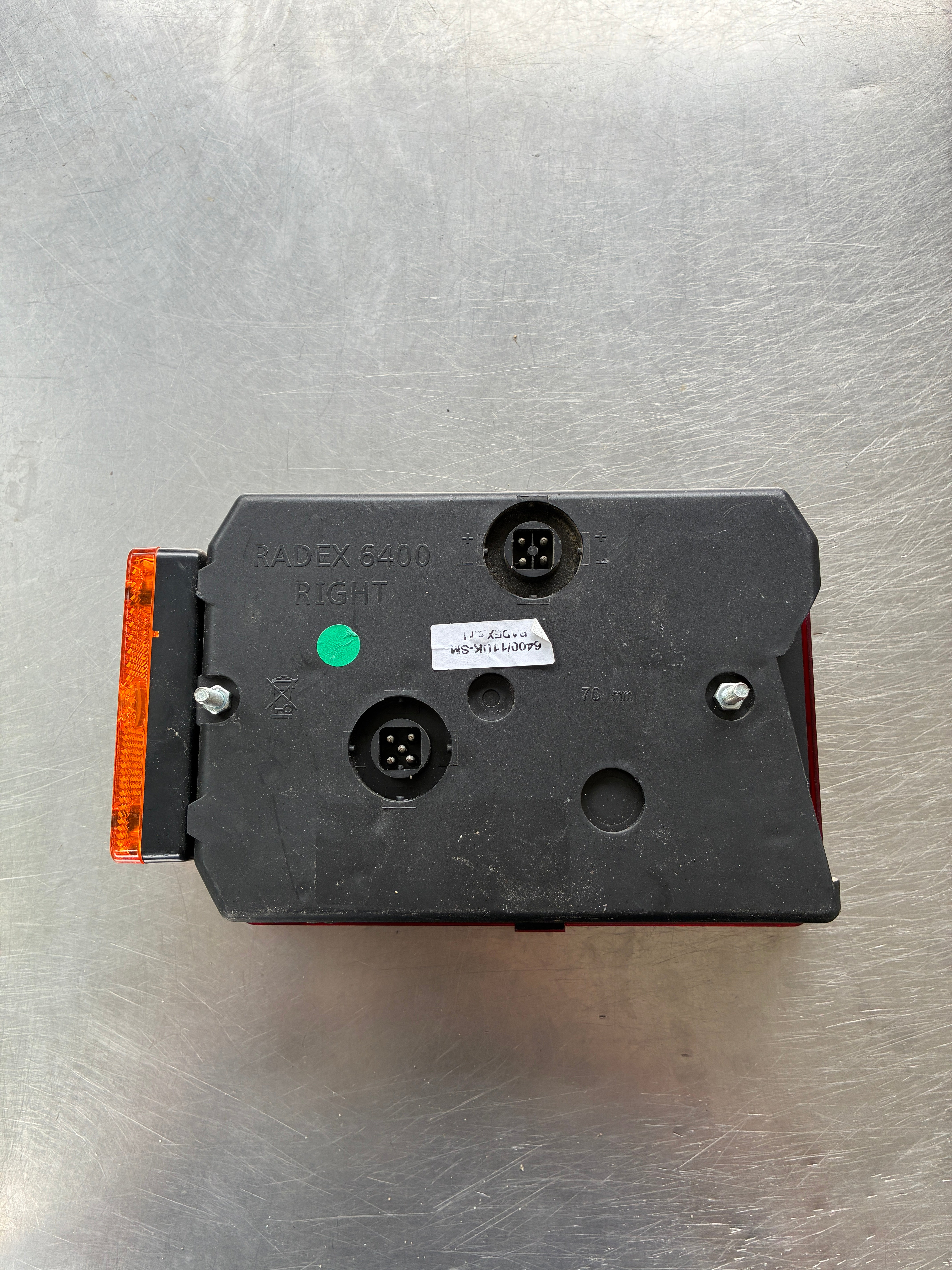 Feu remorque 6 fonctions RADEX 6400 – Droit – 12V