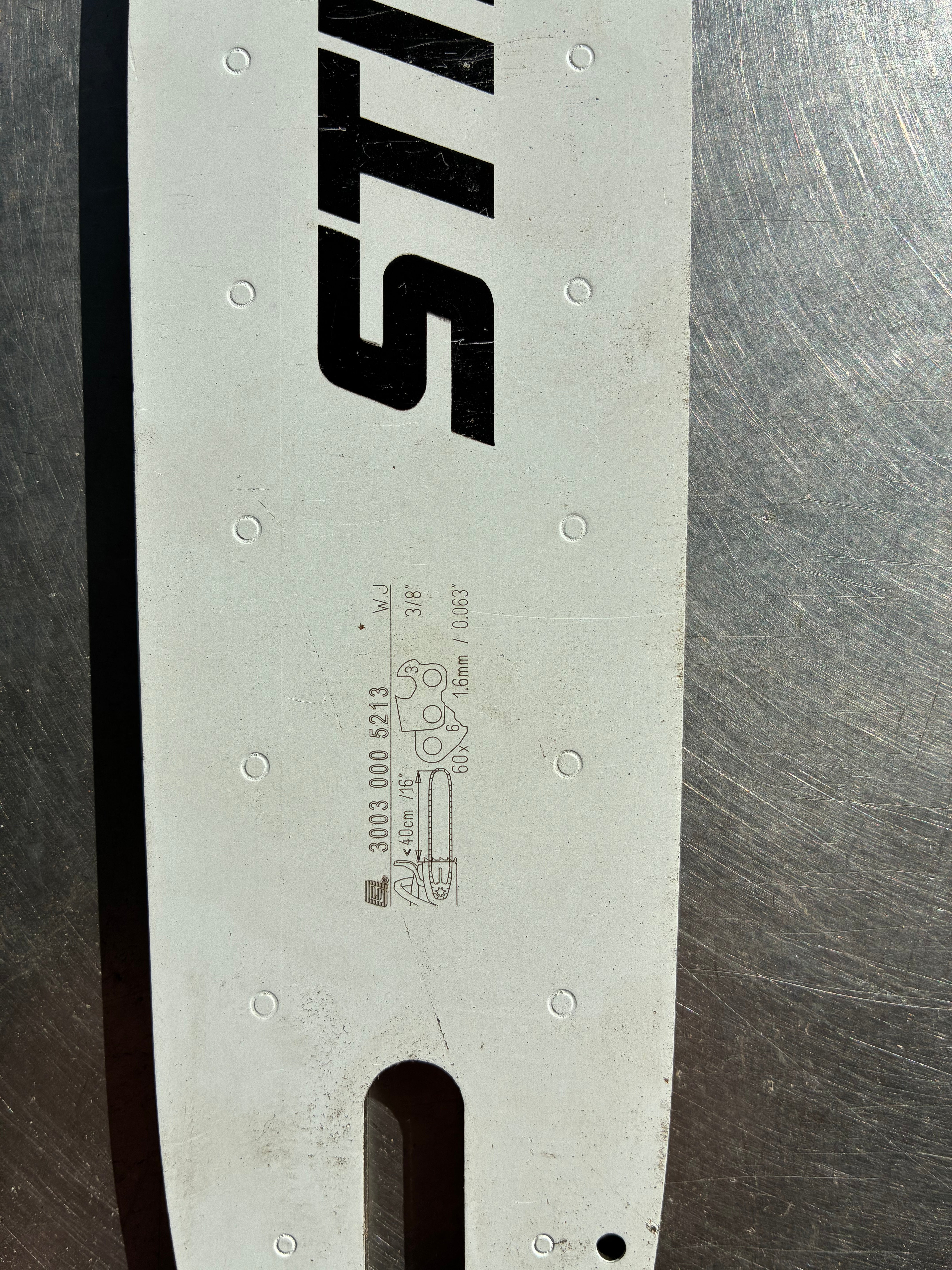 Guide-chaîne STIHL Rollomatic E 40 cm 3/8" 1.6 mm - Réf 3003-000-5213 (occasion)