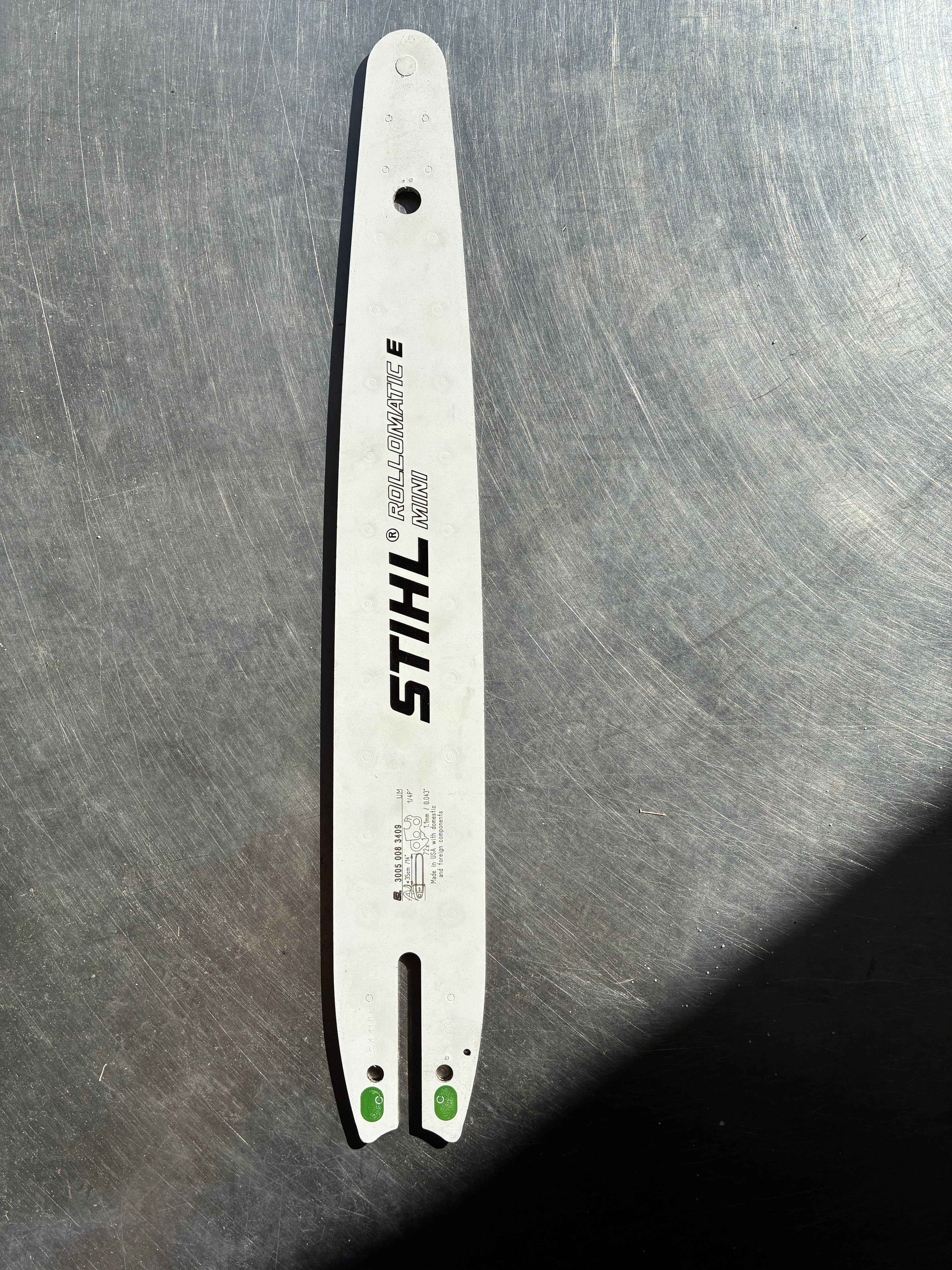 Guide-chaîne STIHL Rollomatic E Mini 35 cm 1/4 P 1.1 mm - Réf 3005-008-3409 (occasion)