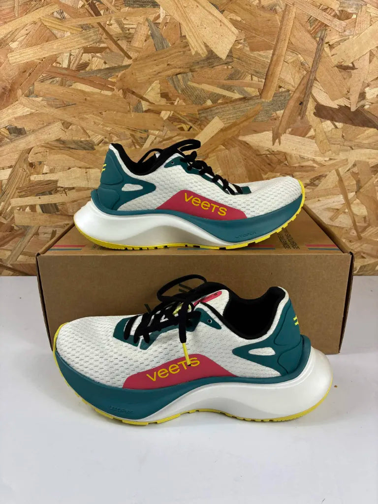 Chaussures Running Veets Utopik MIF1 Femme 38 Taupe Vert Corail