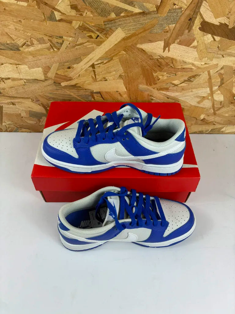 Nike Dunk Low Femme Photon Dust White Racer Blue – 37,5