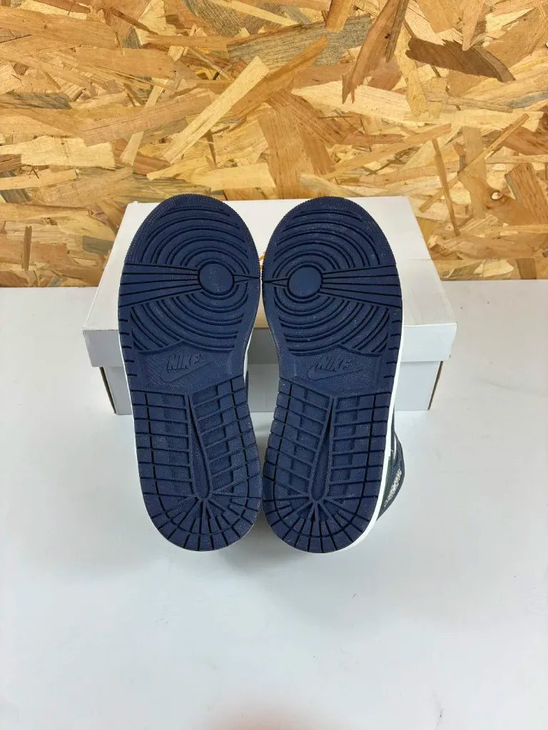 Air Jordan 1 Mid SE Seahawks Femme Vert Bleu Marine – 40