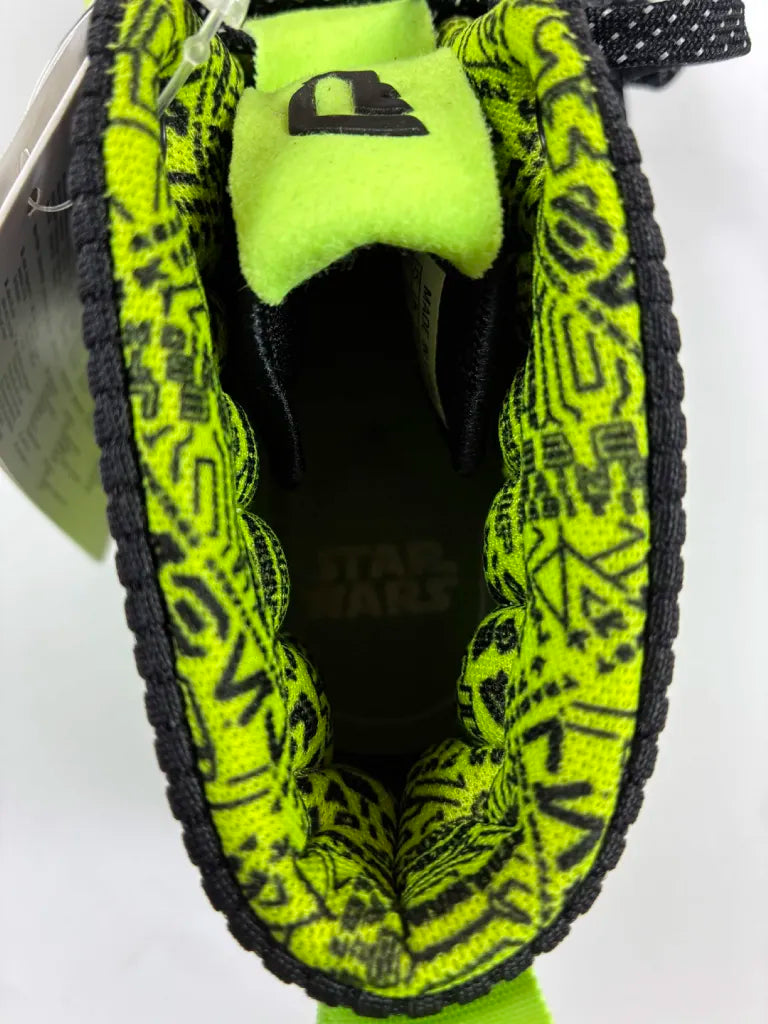 Baskets Adidas Dame 5 J Star Wars – Chaussures Basketball Enfant – 38
