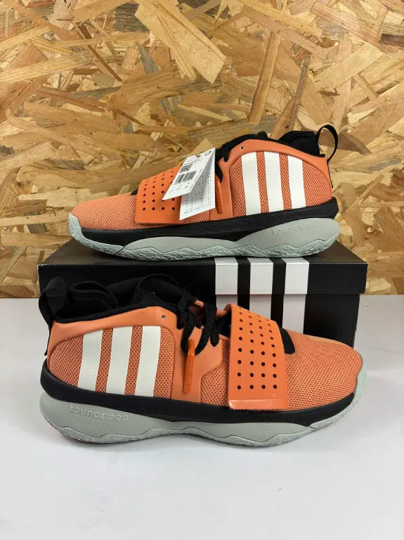 Baskets Adidas Dame 8 Extply – Chaussures Basketball Homme – 46