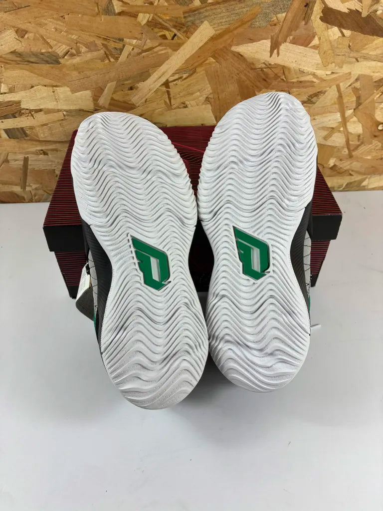 Baskets Adidas Dame Certified – Chaussures Basketball Homme – 40 2/3