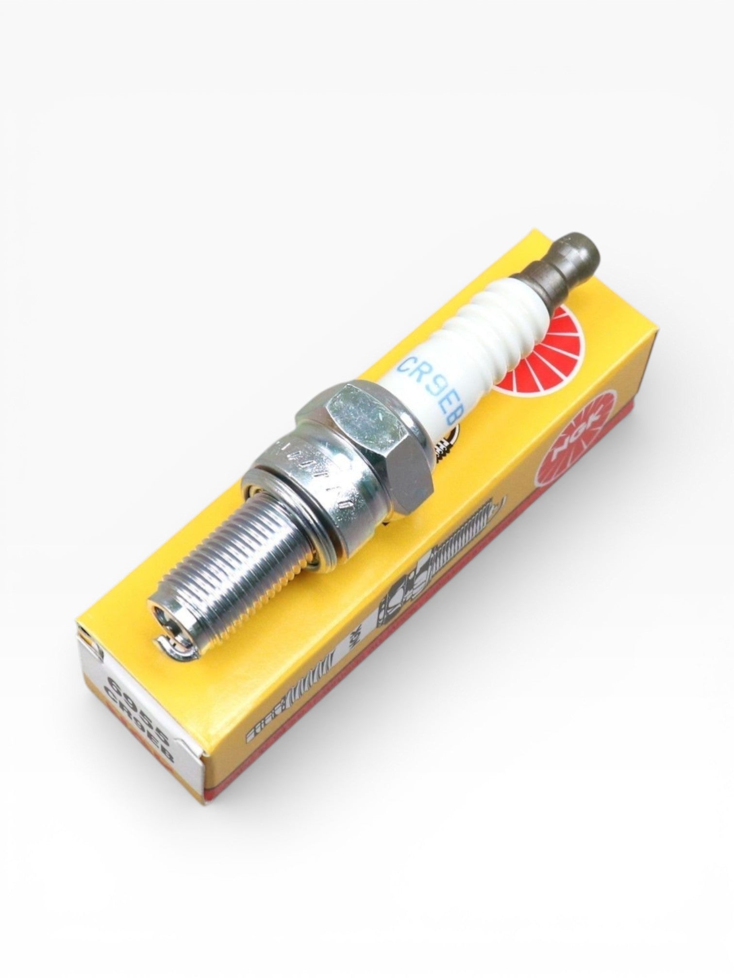 Bujía NGK CR9EB – Número de pieza CR9EB