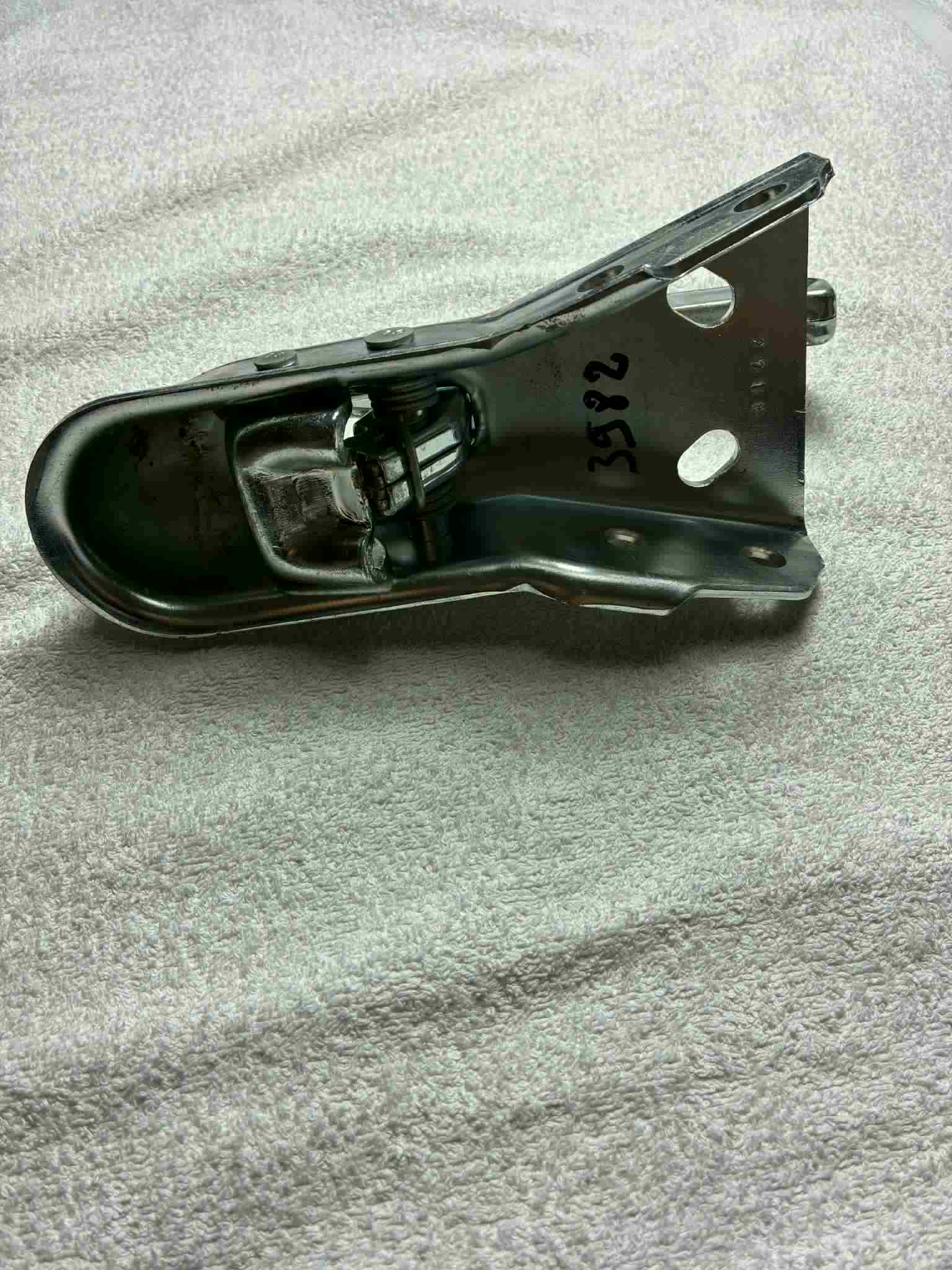 Tête d’attelage ZSK-750K ISO 50 750kg remorque Lider Forme V Réf 0906029