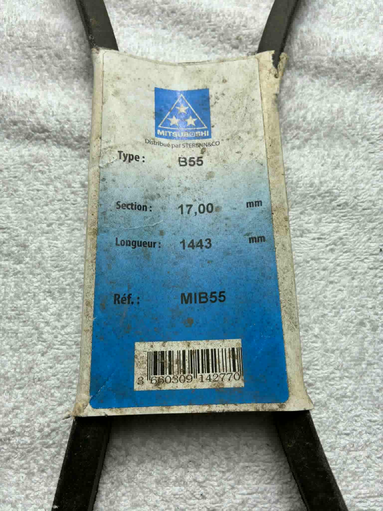 Courroie Mitsuboshi B55 section 17 mm longueur 1443 mm Réf MIB55 neuve