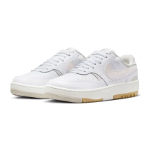 Nike Wmns Gamma Force – Mujer – Talla 40,5 – Blanco / Beige claro – Nuevo