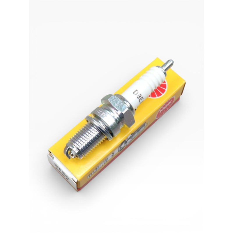 BujíaNGK D8EA equivalente a Iridium DR8EIX – Ref. D8EA