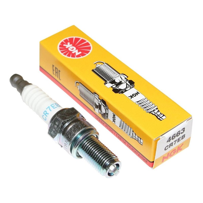 BujíaNGKo CR7EB Estándar 10 mm base larga compatible con motos y scooters