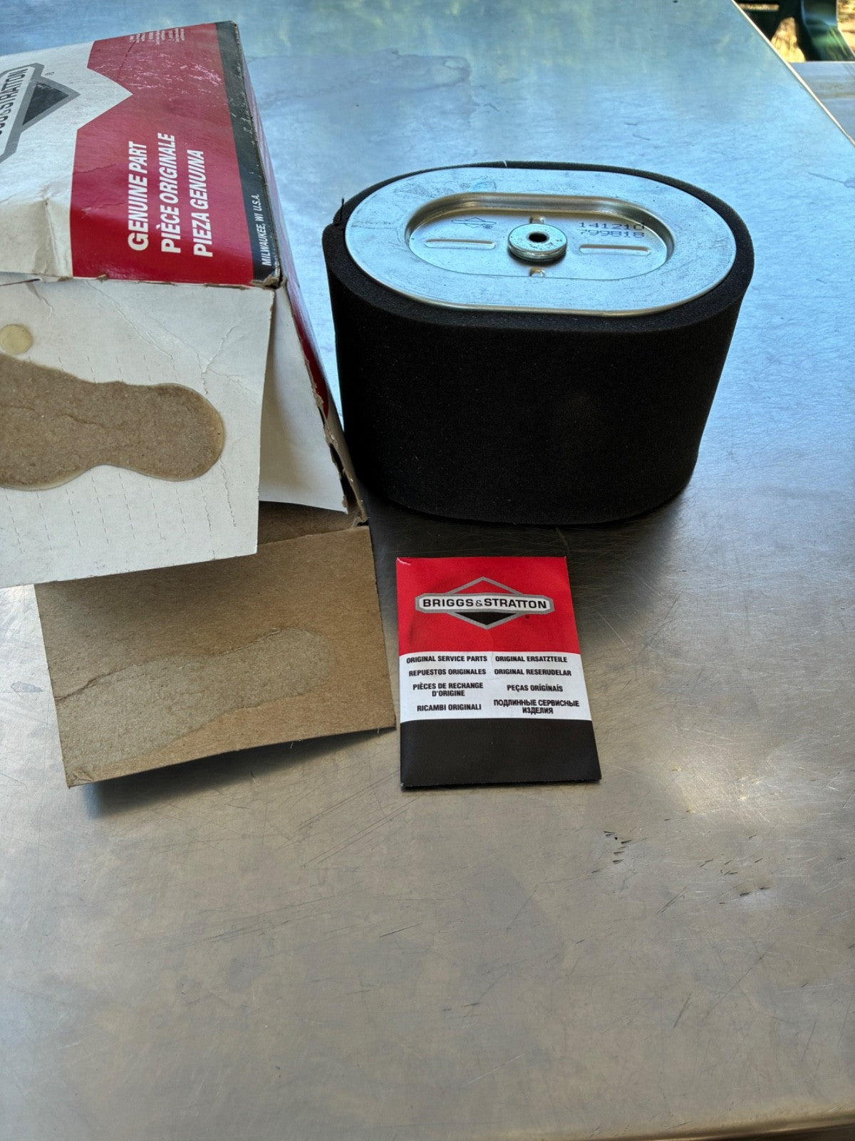Filtre à air Briggs & Stratton 799818 moteur série 25T232 à 25T237 origine