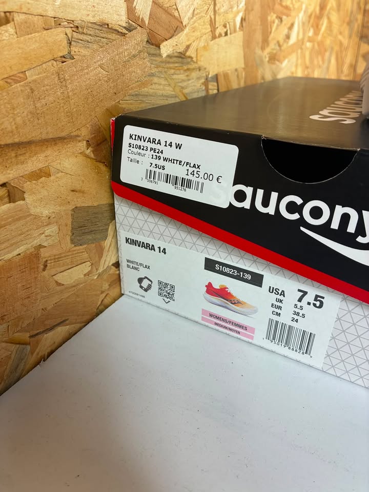 Chaussures running Saucony Kinvara 14 Femme 38,5 White/Flax