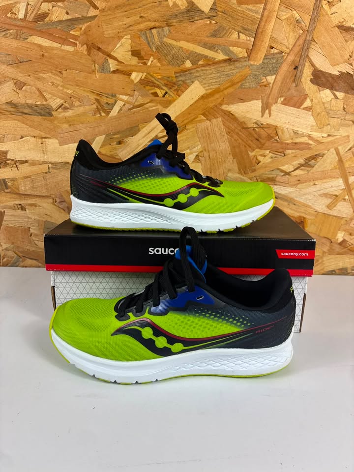 Chaussures running Saucony Ride 14 Junior Garçon 33 Acid Lime