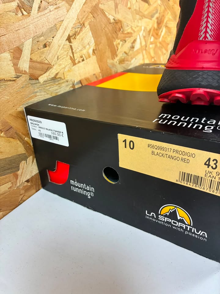 Chaussures de trail La Sportiva Prodigio 43 Black/Tango Red