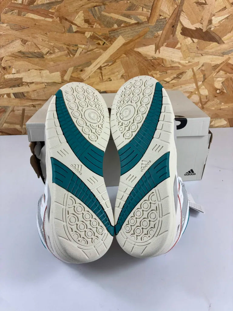 Chaussures Basketball Adidas Midcity Mid Homme – 43 1/3
