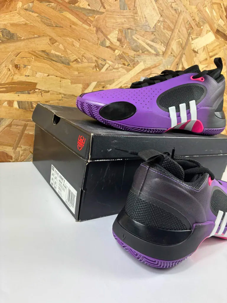 Baskets Adidas D.O.N. Issue 5 – Chaussures Basketball Homme – 44 2/3